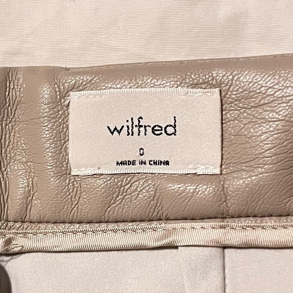 Aritzia leather mini skirt size 0 - Picture 2 of 4